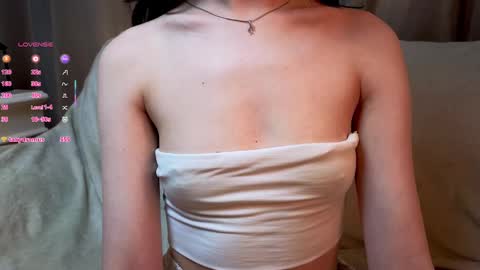 Snapshot of burnletitallburn chatting on March 11, 8:09 am Jessica online show from March 11, 8:09 am