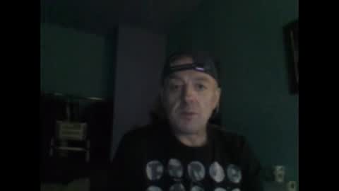 Snapshot of burnleyguy1977 chatting on March 16, 1:55 am burnleyguy1977 online show from March 16, 1:55 am