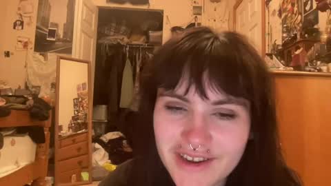 Snapshot of bushbabe3008 chatting on July 3, 6:31 am esme gray online show from July 3, 6:31 am