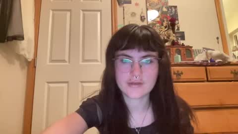Snapshot of bushbabe3008 chatting on July 27, 6:42 am esme gray online show from July 27, 6:42 am