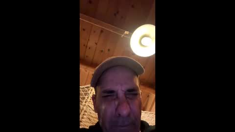 Snapshot of bushdoctor1 chatting on December 30, 8:04 pm bushdoctor1 online show from December 30, 8:04 pm