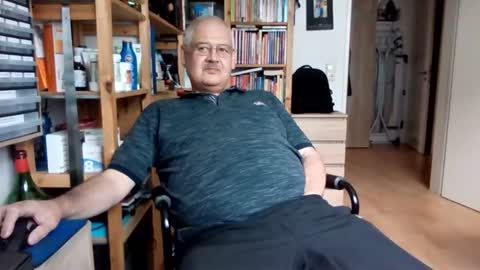 Snapshot of busibaer666 chatting on July 19, 11:14 am busi online show from July 19, 11:14 am