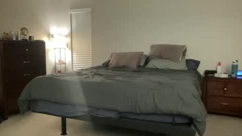 Snapshot of bustedsprockets chatting on November 17, 2:39 am Pocket Daddy cockring gaycouple cockring lovense daddy online show from November 17, 2:39 am