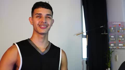 Snapshot of busterspinter chatting on March 20, 8:35 pm Buster independent model online show from March 20, 8:35 pm