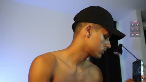 Snapshot of busterspinter chatting on March 30, 10:00 pm Buster independent model online show from March 30, 10:00 pm