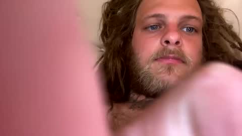 bustinyourbutt online show from February 3, 4:35 am