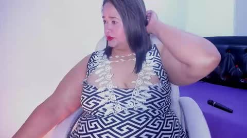 busty juicyy online show from February 23, 12:35 pm