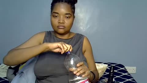 busty kenzi online show from July 1, 2:46 am