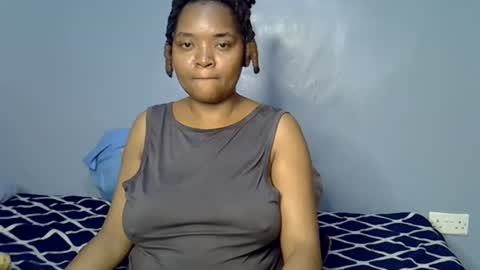 busty kenzi online show from July 19, 12:53 pm
