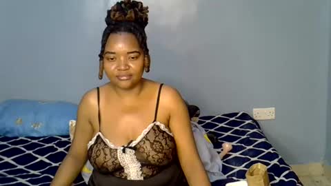 busty kenzi online show from July 31, 7:08 am