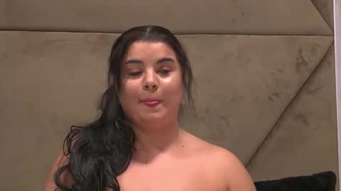 Snapshot of busty_madison chatting on December 19, 7:48 am busty_madison online show from December 19, 7:48 am