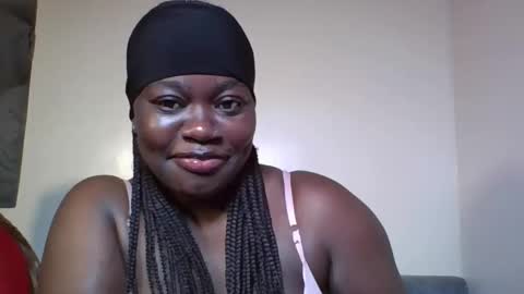Snapshot of busty_mellons chatting on September 17, 6:31 pm busty_mellons online show from September 17, 6:31 pm