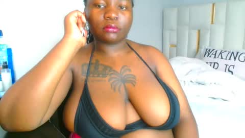 Snapshot of busty_mellons69 chatting on October 22, 9:20 am busty_mellons69 online show from October 22, 9:20 am