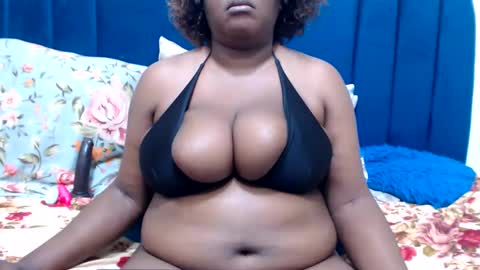bustychocx online show from May 29, 9:02 pm