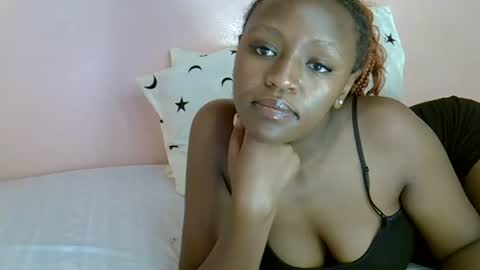 butler_yung online show from June 27, 11:37 am