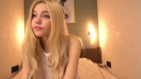 Snapshot of butteflai chatting on February 5, 4:39 am butteflai online show from February 5, 4:39 am