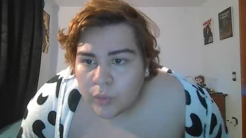 Snapshot of buttercup_milk chatting on January 12, 5:01 am Dylan online show from January 12, 5:01 am