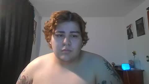 Snapshot of buttercup_milk chatting on January 13, 5:13 am Dylan online show from January 13, 5:13 am