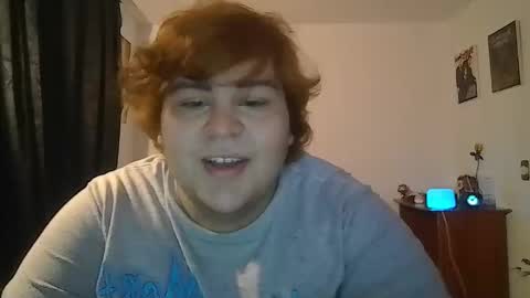 Snapshot of buttercup_milk chatting on January 14, 12:16 am Dylan online show from January 14, 12:16 am