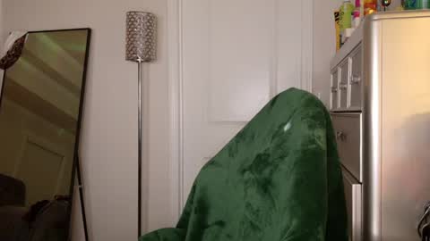 butterfly booty online show from April 23, 9:52 am