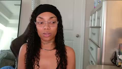 butterfly booty online show from May 21, 5:09 pm