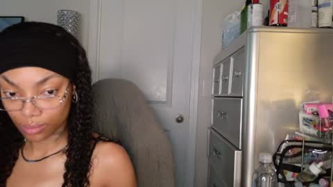 butterfly booty online show from May 31, 1:07 pm