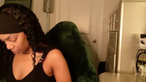 butterfly booty online show from August 6, 2:35 am