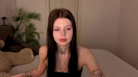 Snapshot of butterflyelina chatting on April 3, 9:13 pm Elina online show from April 3, 9:13 pm