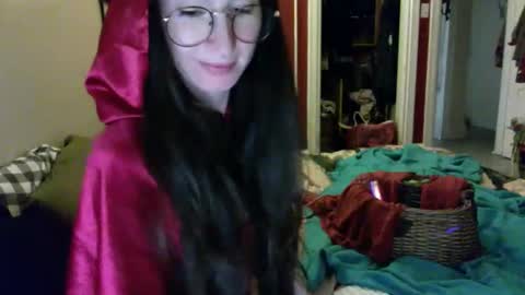 Snapshot of butternoodles chatting on November 1, 12:23 am Lou online show from November 1, 12:23 am