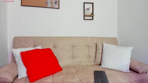 Snapshot of buunny_bella chatting on March 17, 10:24 pm BUNNY BELLA online show from March 17, 10:24 pm