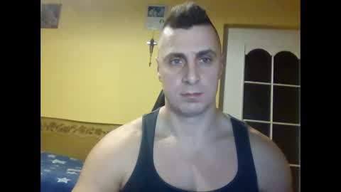 Snapshot of bzykacz1988 chatting on December 7, 11:23 pm bzykacz1988 online show from December 7, 11:23 pm