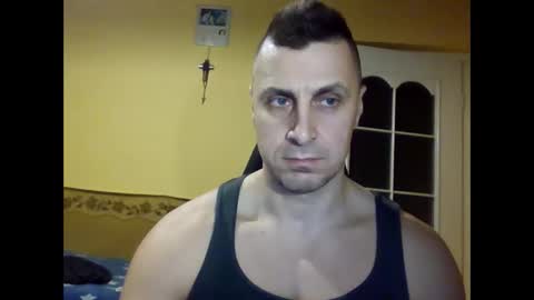 bzykacz1988 online show from December 16, 4:12 pm