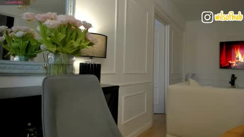 Snapshot of bzzzme chatting on March 10, 10:15 am My name is Sofia I will be glad if you spend your time with me 3 online show from March 10, 10:15 am