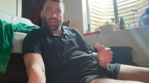 Snapshot of c2cmee chatting on June 15, 12:51 pm c2cmee online show from June 15, 12:51 pm