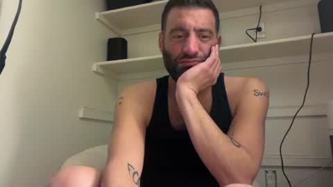 Snapshot of c2cmee chatting on June 19, 5:12 am c2cmee online show from June 19, 5:12 am