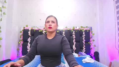 Snapshot of c_fox_ chatting on October 7, 3:04 am Carolina online show from October 7, 3:04 am