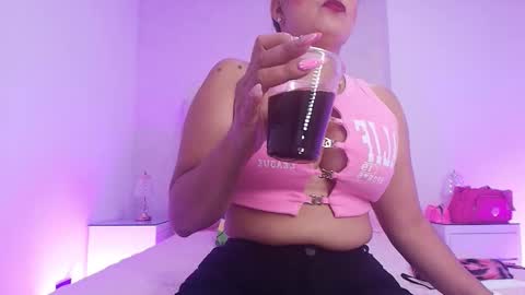 Snapshot of c_fox_ chatting on November 6, 3:18 am Carolina online show from November 6, 3:18 am