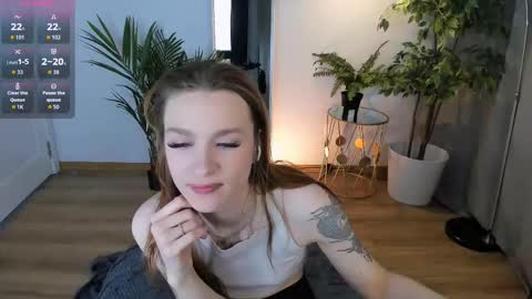 Polly online show from November 22, 9:36 pm