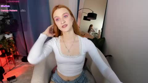Polly online show from May 14, 8:59 pm