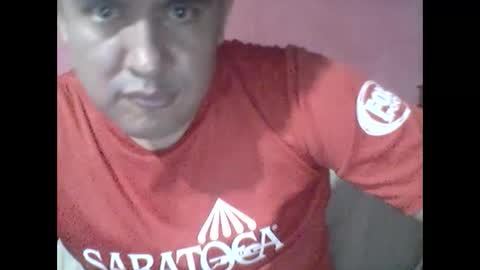 Snapshot of cachito83915 chatting on December 3, 3:41 am Cachudosexy online show from December 3, 3:41 am