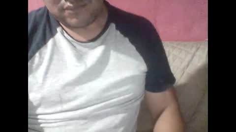 Snapshot of cachito83915 chatting on December 22, 5:12 am Cachudosexy online show from December 22, 5:12 am