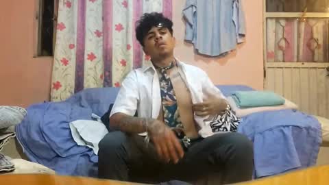 cachondo934933 online show from October 6, 2:09 am