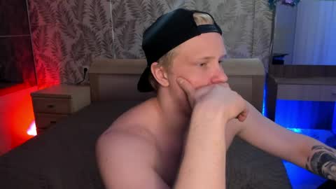James online show from April 20, 11:28 pm