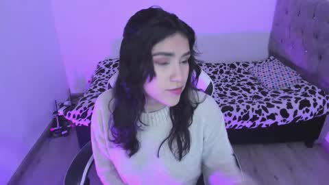 caelisse_cb online show from November 23, 1:22 pm