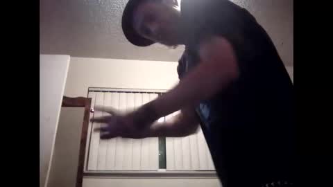 caga_palos online show from April 2, 8:23 am