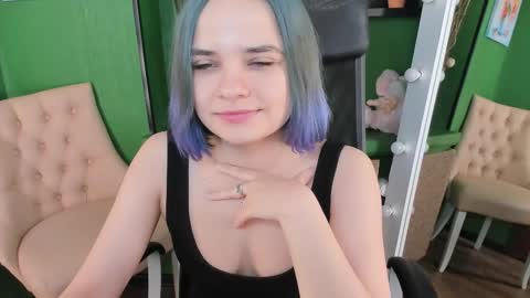 Gina online show from December 3, 9:40 am