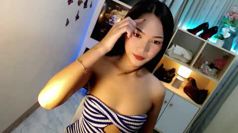 caitlin online show from February 15, 7:10 pm