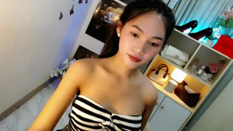 caitlin online show from April 18, 7:07 pm