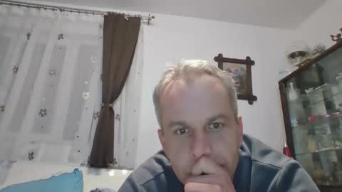 caius77 online show from April 3, 8:29 pm