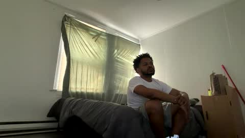 longjohns online show from April 15, 8:31 pm